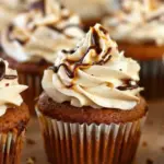 pumpkin spice latte cupcakes - featured image